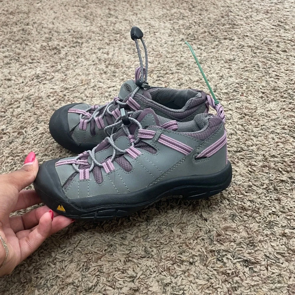 Keen Targhee Kids Waterproof Hiking‎ Shoes Purple Bungee Lace Low Top Trail READ